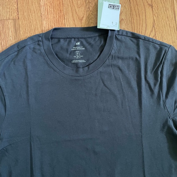 H&M Men’s Long Sleeve Shirt - Picture 2 of 4